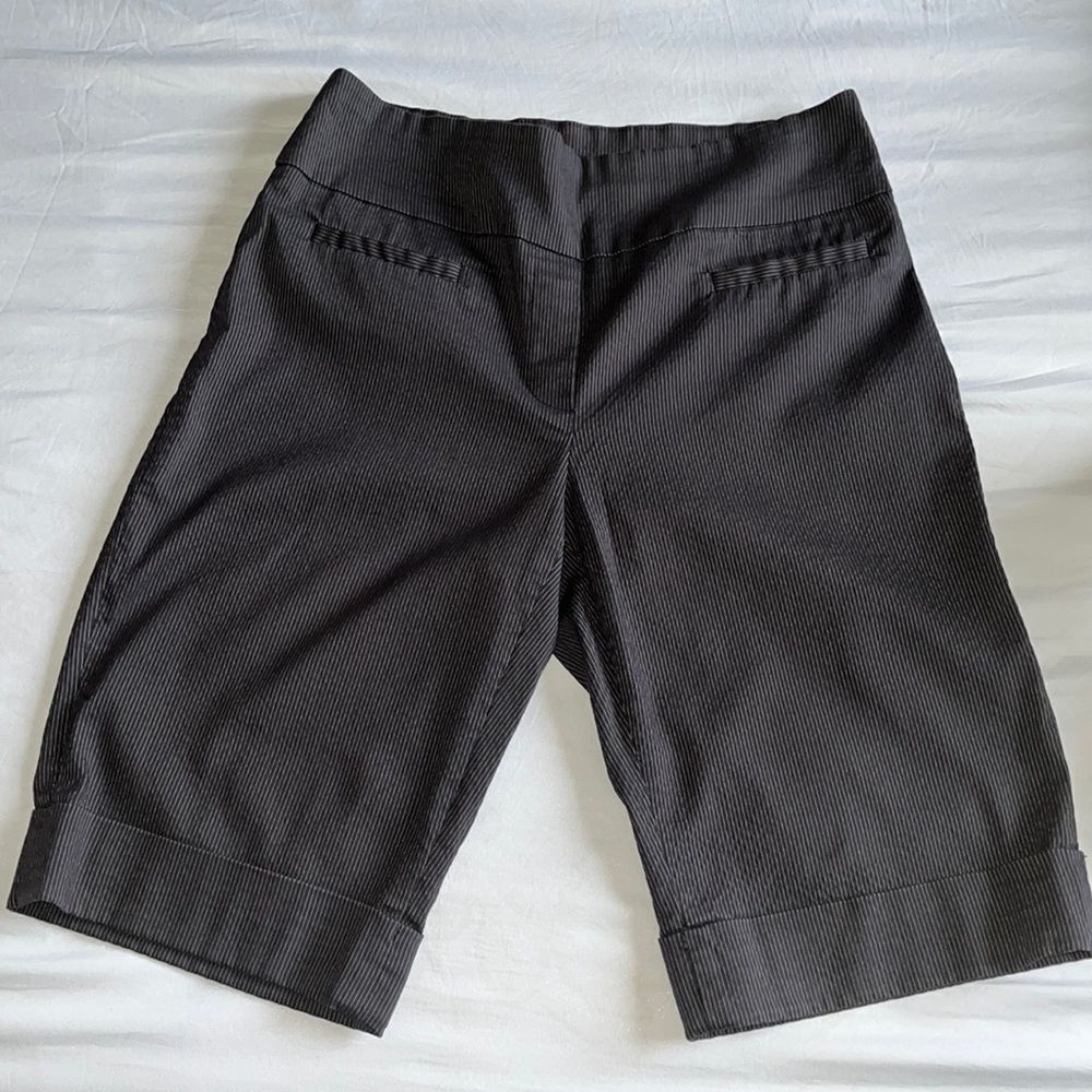 Reitmans shorts /  Size 9
